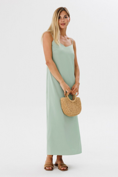 Зеленый сарафан из атласа свободного кроя THE NAME 2322 оливковый - фото 1