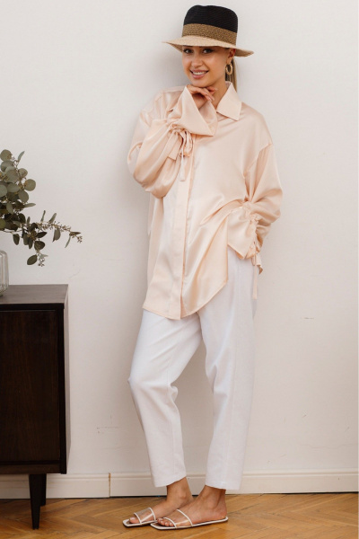 Жилет приталенный без лацканов из текстиля Ivera 5134 сливочный - фото 1