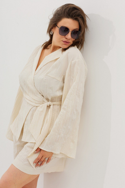 Летний комплект блузы на запах и свободных шортов BegiModa 3067 шампань - фото 3