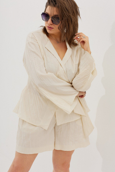 Летний комплект блузы на запах и свободных шортов BegiModa 3067 шампань - фото 2