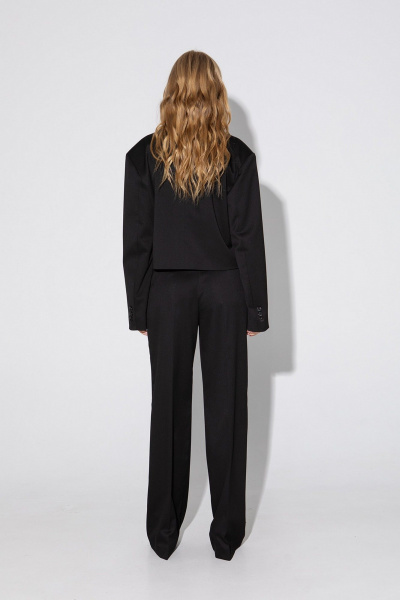Черный костюм-двойка с широкими брюками и оверсайз жакетом PiRS 4982 черный - фото 4