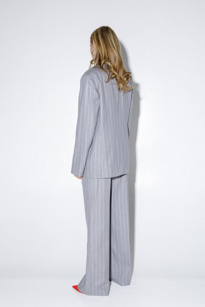 Костюм-тройка из жакета жилета и брюк палаццо PiRS 5042 серый - фото 10