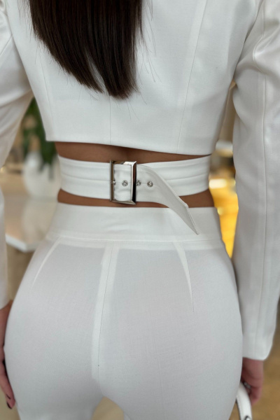 Стильный летний костюм из жакета и зауженных брюк Temper 140 белый - фото 5