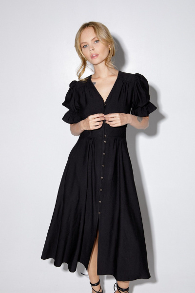 Миди-платье из вискозы с кокетками и короткими рукавами PiRS 5150 черный - фото 4