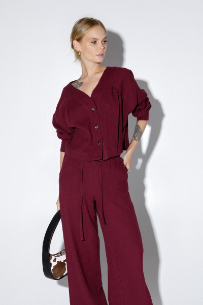 Хлопковый костюм-двойка из свободной блузы и широких брюк PiRS 5158 марсала - фото 1