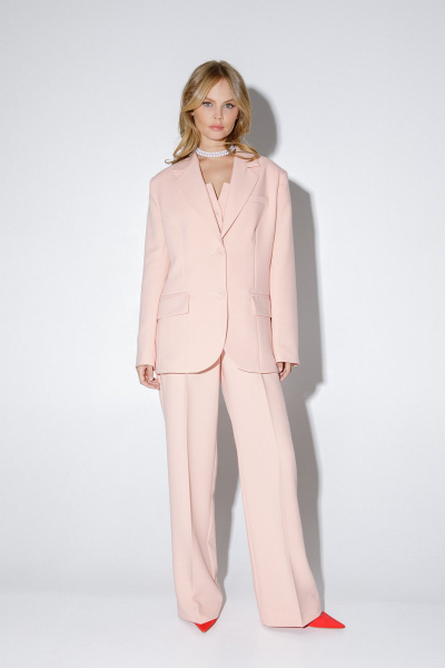 Костюм из жакета и брюк со стрелками и высоким вырезом PiRS 5215 персик - фото 1