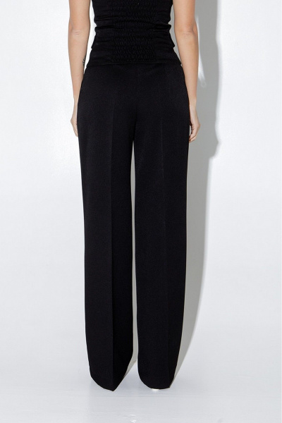 Костюм 2-ка из текстиля: приталенный жакет и брюки-палаццо PiRS 5243 черный - фото 5