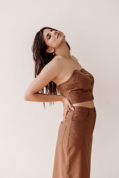 Коричневый жилет-бандо из джинсовой ткани для образов ERTANNO 2049 табачный - фото 1