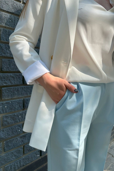 Голубые брюки с стрелками из текстиля для повседневных образов ERTANNO 2101 голубой - фото 4