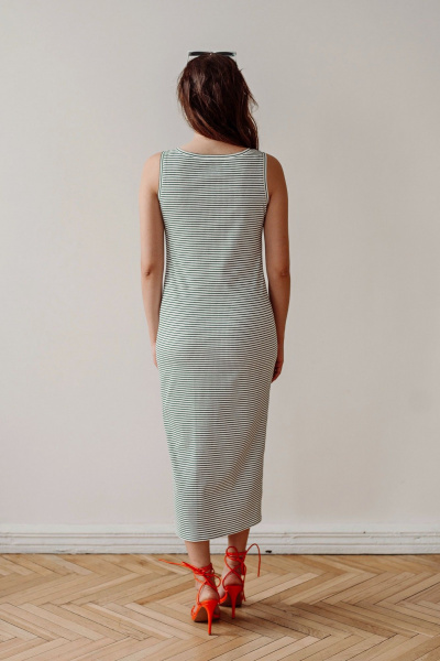 Синее трикотажное платье с металлическими пуговицами ERTANNO 2112 белый/синий - фото 11