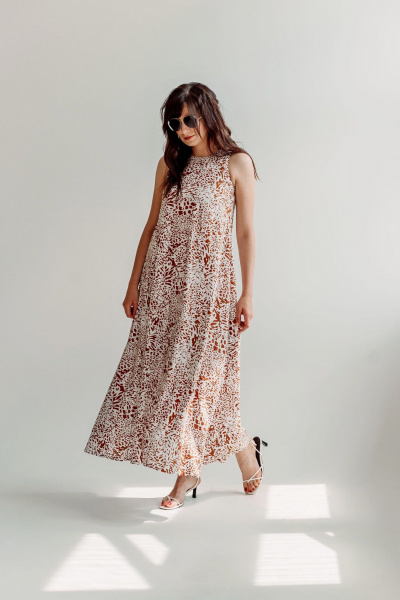 Легкое летнее платье А-силуэта из вискозы без рукавов ERTANNO 2118 молочный/коричневый - фото 3