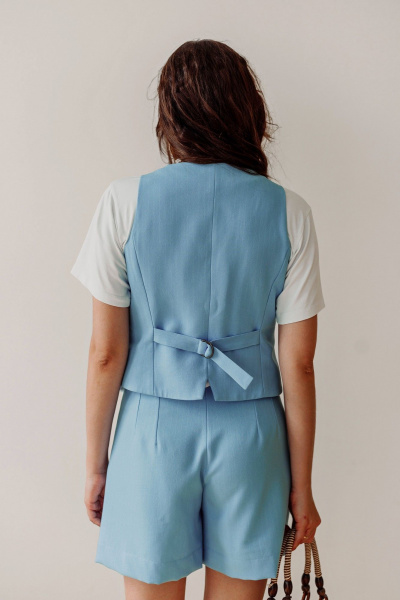 Голубой комплект жилет и шорты из костюмной ткани ERTANNO 2120-г голубой - фото 3