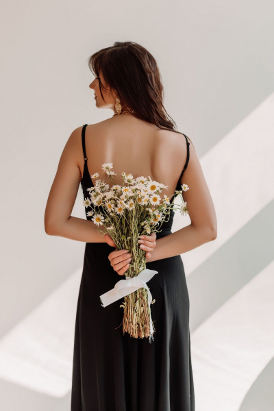 Черное платье на регулируемых бретелях из вискозы ERTANNO 2123 черный - фото 5