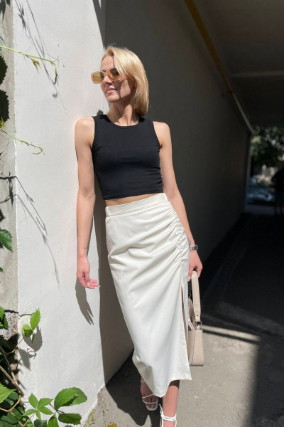 Элегантная молочная миди-юбка с разрезом и сборкой ERTANNO 2300 топленое молоко - фото 7