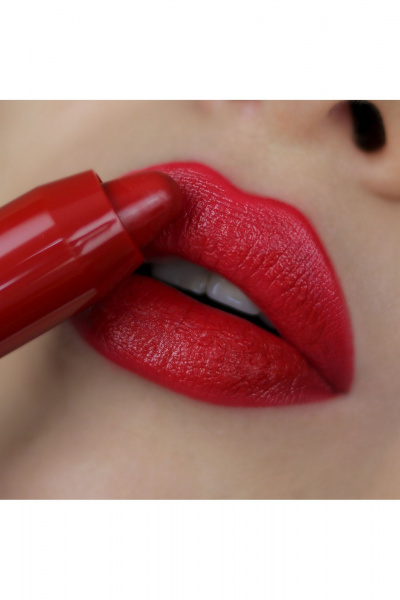 Помада Satin Colors красная с насыщенным пигментом Belor Design SATIN COLORS тон 15 - фото 2