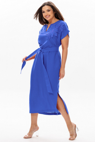 Льняное платье с вышивкой-аппликацией и поясом, свободный силуэт Ma Сherie 4067 сине-фиолетовый - фото 2