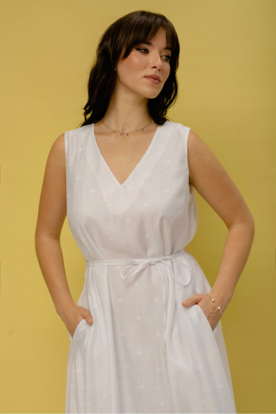 Платье трапеция, белое, легкая вискоза, без рукавов JRSy 2472 белый_горох - фото 3