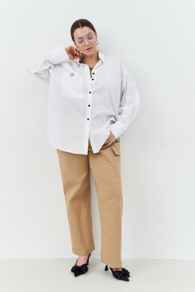 Рубашка оверсайз из хлопка с мужским стилем и ассиметричным низом THÉA club 1002 белый - фото 8