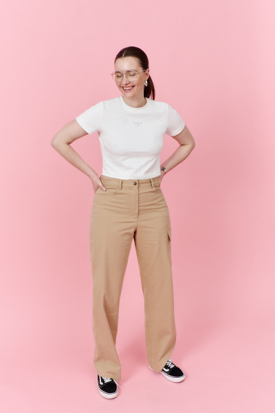 Укороченный топ из хлопкового трикотажа с вышивкой THÉA club 3002 молочный - фото 2