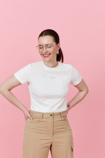 Укороченный топ из хлопкового трикотажа с вышивкой THÉA club 3002 молочный - фото 1