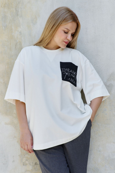 Оверсайз футболка с контрастным накладным карманом из хлопка THÉA club 3004 молочный - фото 1