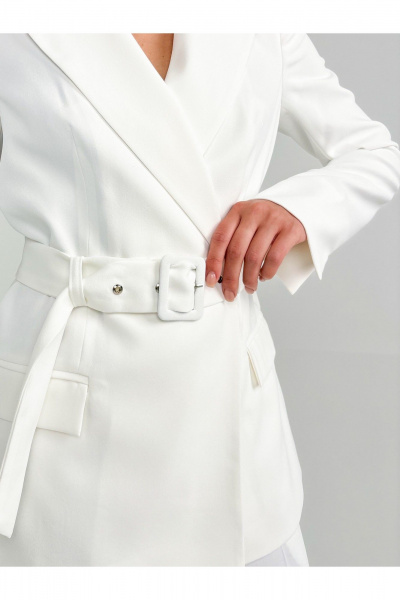 Классический деловой костюм жакет и кюлоты из текстиля DEVITA 5016 белый - фото 9