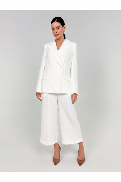 Классический деловой костюм жакет и кюлоты из текстиля DEVITA 5016 белый - фото 2