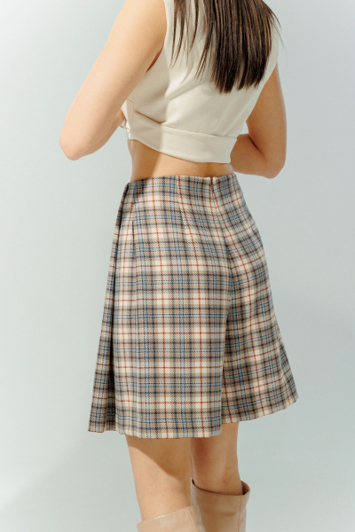 Шорты в клетку с асимметричным дизайном из текстиля DEVITA 3014 бежево-коричневый - фото 4