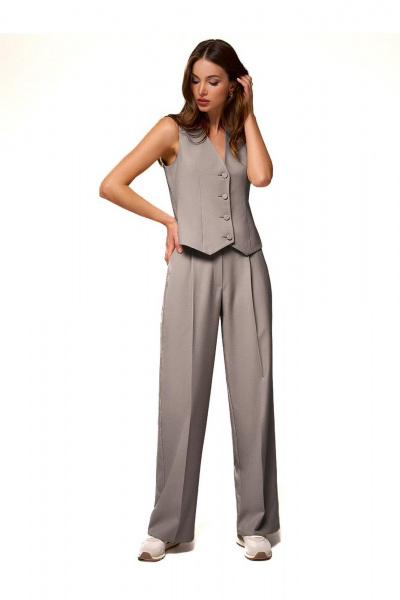 Пиджак-костюм из текстильной ткани с рельефными швами DEVITA 4010 капучино - фото 1