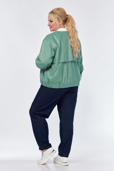 Демисезонная ветровка с капюшоном и наклонными карманами Felice Woman 2488 зеленый - фото 3
