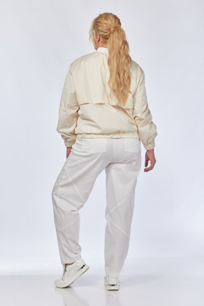 Ветровка с кокеткой и стойкой для демисезона Felice Woman 2489 молочный - фото 5