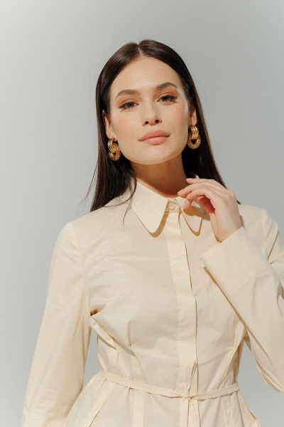 Блуза из хлопка с разрезами, классического и делового стиля DEVITA 6013 молочный - фото 9