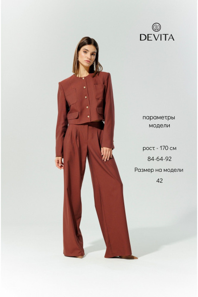 Короткий жакет в стиле Шанель из текстиля для делового образа DEVITA 4013 винный - фото 12