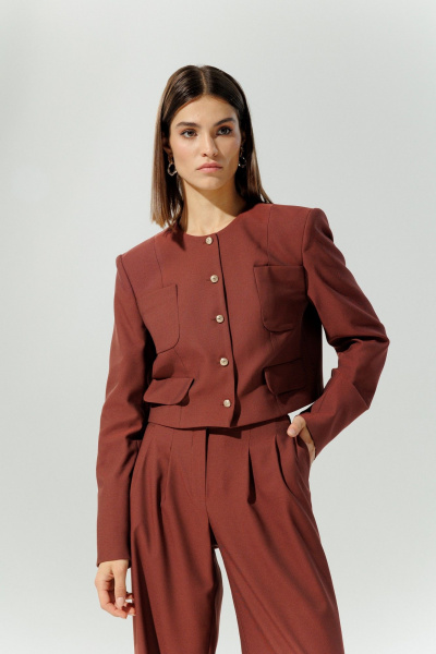 Короткий жакет в стиле Шанель из текстиля для делового образа DEVITA 4013 винный - фото 2