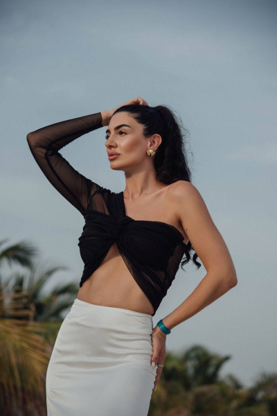 Черный сетчатый топ «Афродита» с лентой и асимметрией JuNi Brand TP-BL-FL-S-03 черный - фото 5