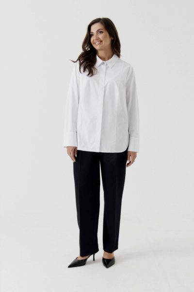 Блуза классический силуэт с отложным воротником и рельефами Панда 191140w белый - фото 1