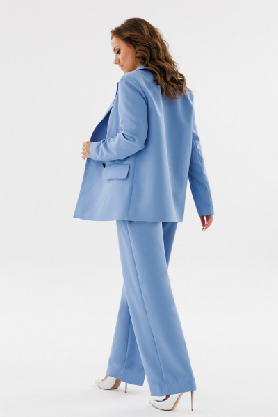 Классический деловой костюм жакет и брюки голубой LadisLine 1513 голубой - фото 5