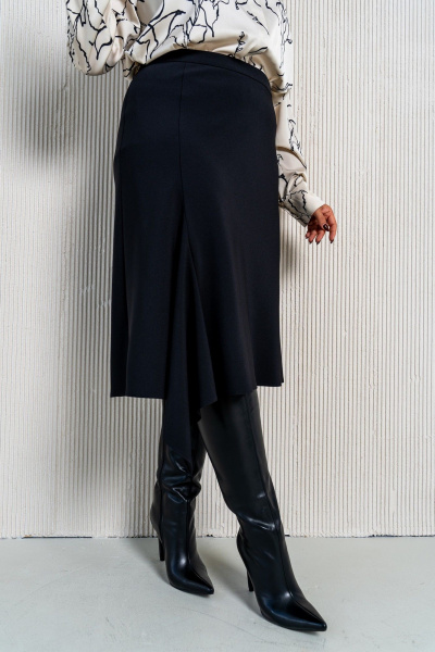 Демисезонная юбка А-силуэт с асимметричной передней частью Aira Style 24-011 черный - фото 6