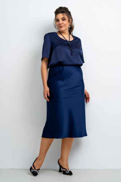 Стильный бело-синий костюм 3-ка с приталенным жакетом Aira Style 24-12 молочно-синий - фото 3