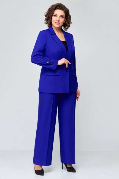 Двухпредметный костюм с жакетом и брюками из текстиля Мишель стиль 1177 кобальт - фото 11