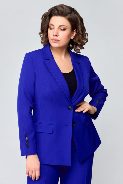 Двухпредметный костюм с жакетом и брюками из текстиля Мишель стиль 1177 кобальт - фото 8