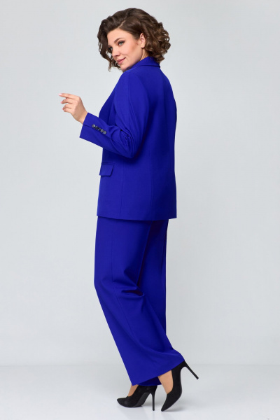 Двухпредметный костюм с жакетом и брюками из текстиля Мишель стиль 1177 кобальт - фото 2