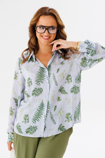Блуза летняя из блузочной ткани с воротником и коротким рукавом Anastasia 1134.1 серо-голубой(растительный_принт) - фото 3