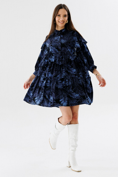 Демисезонное платье А-силуэта с рюшей и сборками NikVa 700-2 листья_индиго - фото 1