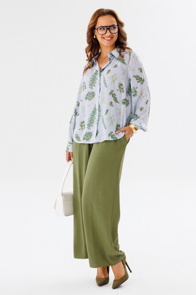 Костюм из англ. ткани с рубашкой и брюками свободного кроя Anastasia 1140.1 серо-голубой/олива - фото 5