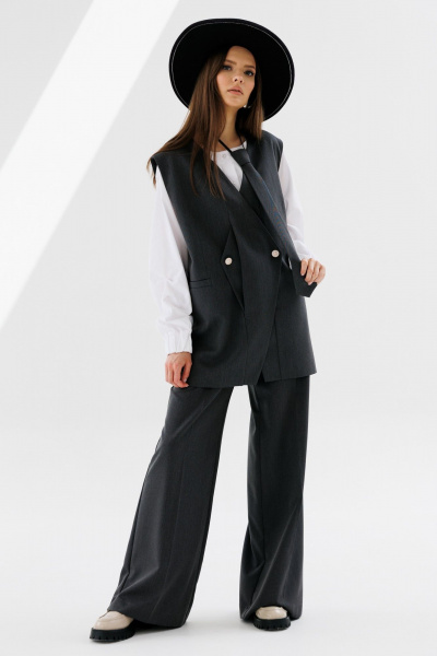 Деловой двубортный жилет оверсайз с карманами-листочками NikVa 709-1 графит - фото 1