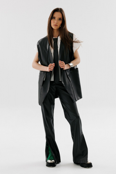 Деловой жилет из эко-кожи с зауженными карманами NikVa 709-3 чёрный - фото 3