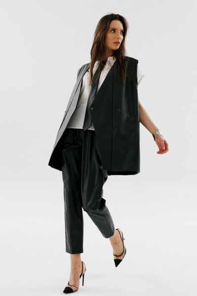 На каждый день костюм 3 предмета из экокожи с жилетом, брюками и галстуком NikVa 732-1 чёрный - фото 7