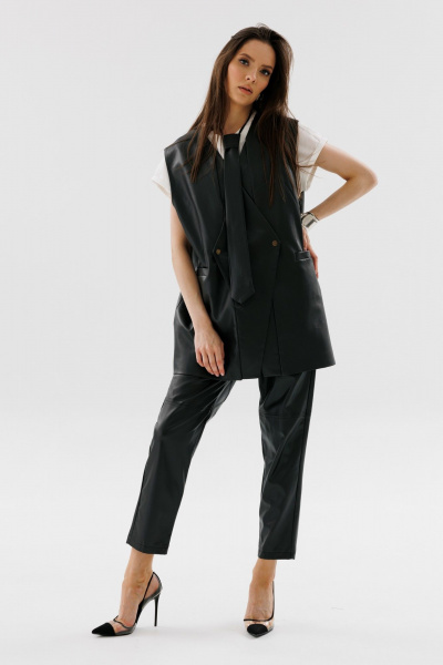 Брюки из экокожи с горизонтальным рассечением в области колена NikVa 733-1 чёрный - фото 1