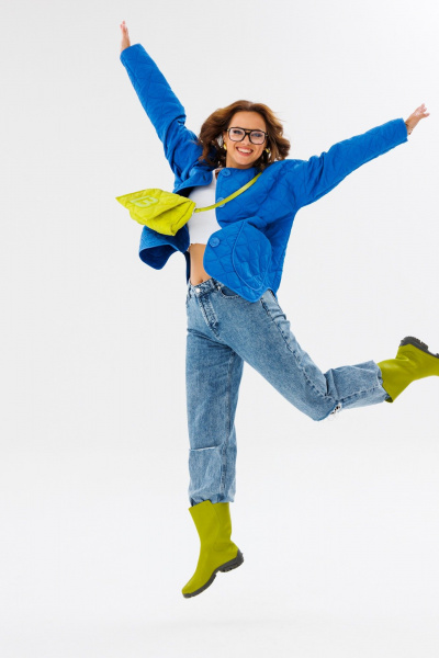 Стеганая oversize куртка из плащевой ткани для демисезона Anastasia 1138 индиго - фото 17